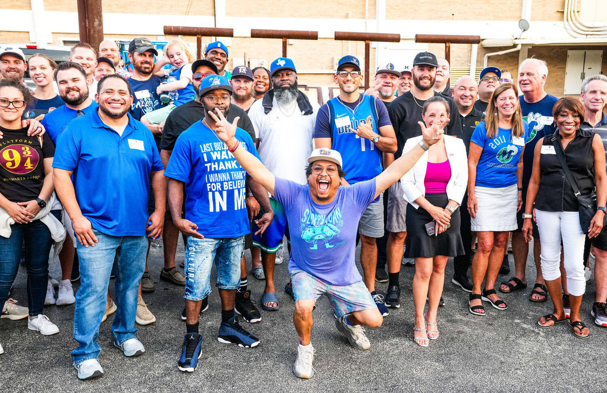 Joe Zavala with a full class group at Zavala's Barbecue